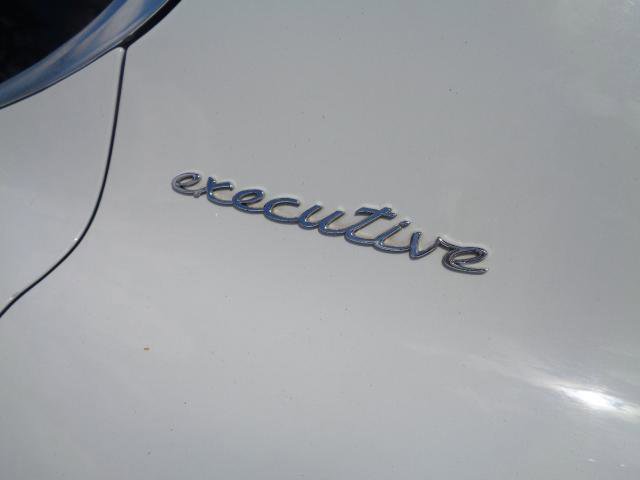 Used 2015 Porsche Panamera 4S Executive image 7