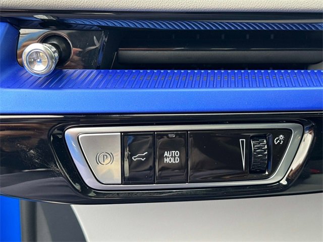 New 2026 Cadillac Optiq Luxury 1 image 25