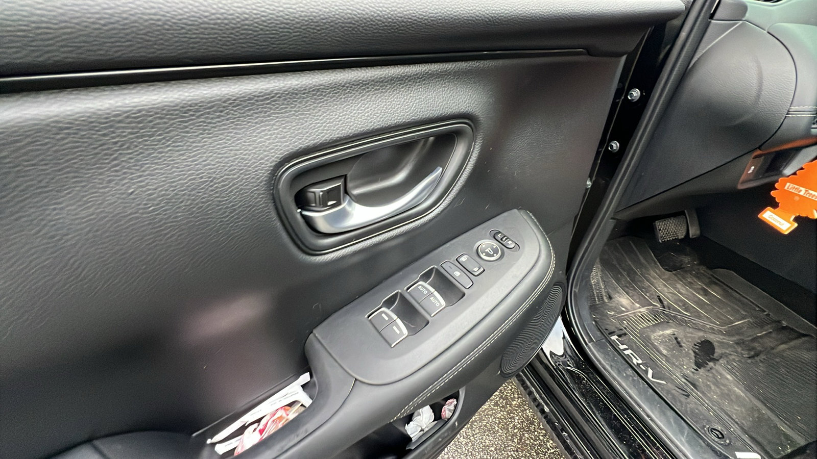 Used 2026 Honda HR-V EX-L image 15