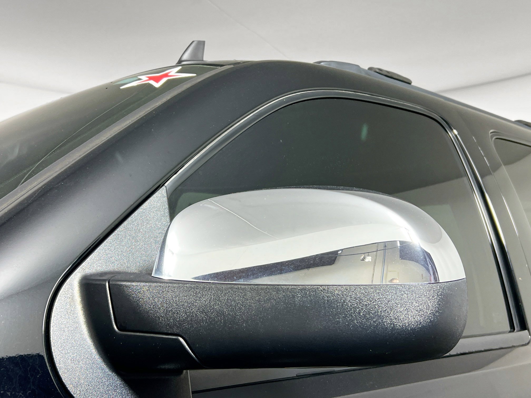 Used 2012 Chevrolet Avalanche LTZ image 11