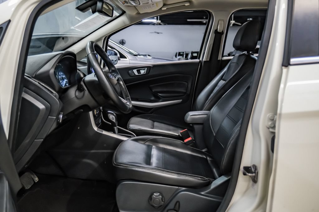 Used 2021 Ford EcoSport Titanium FWD image 4