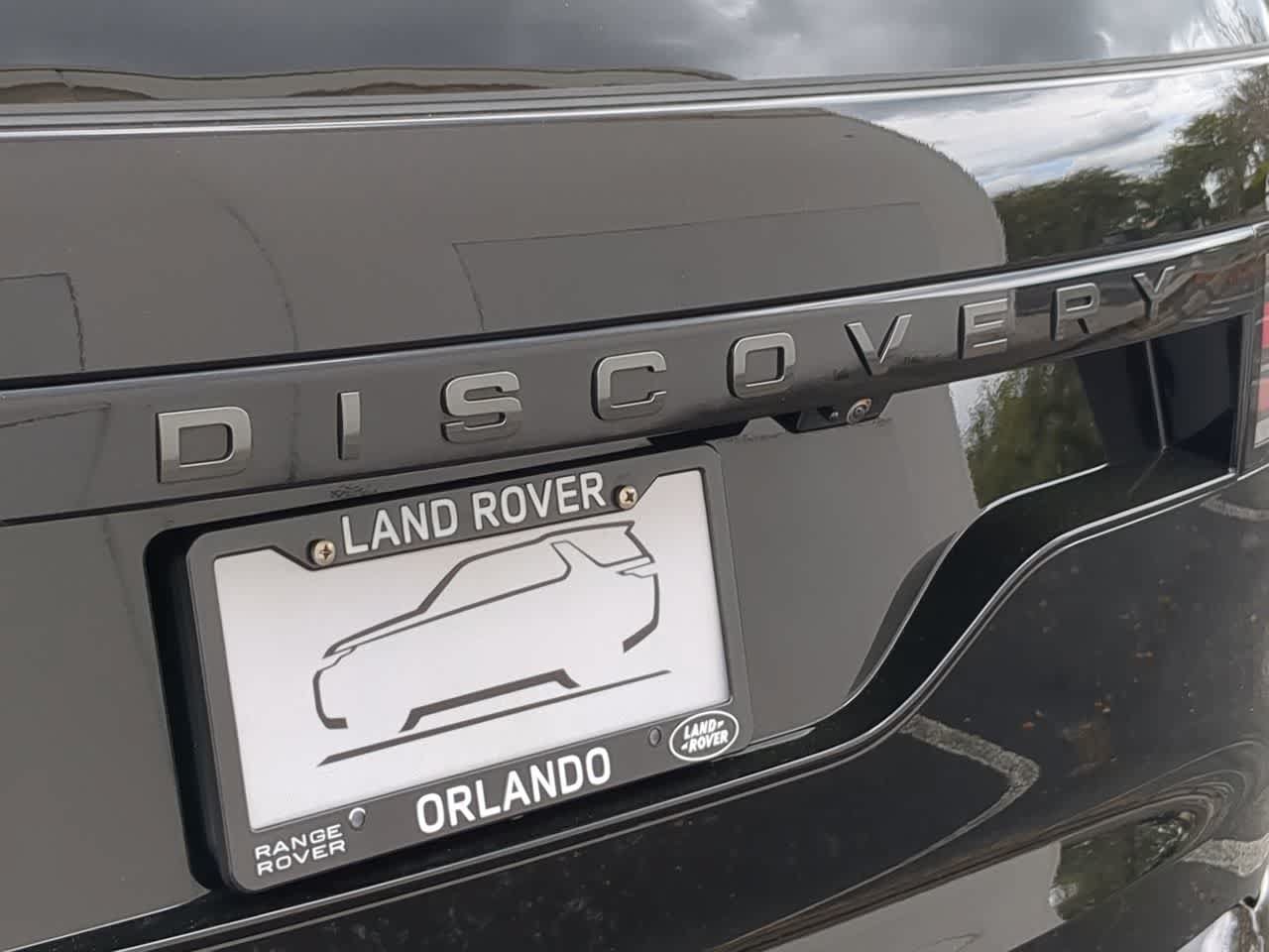 Certified 2025 Land Rover Discovery Dynamic SE AWD/4WD image 13