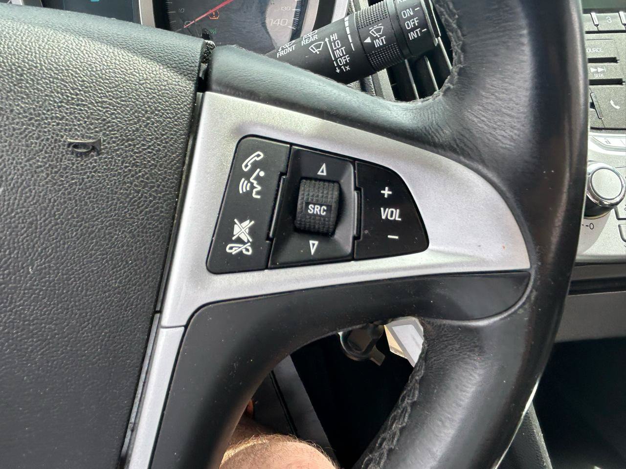Used 2015 Chevrolet Equinox LT w/ Driver Convenience Package AWD/4WD image 19