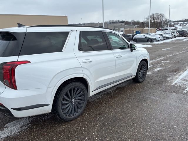 Used 2024 Hyundai Palisade Calligraphy image 4