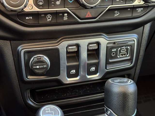 Used 2021 Jeep Wrangler Willys image 10