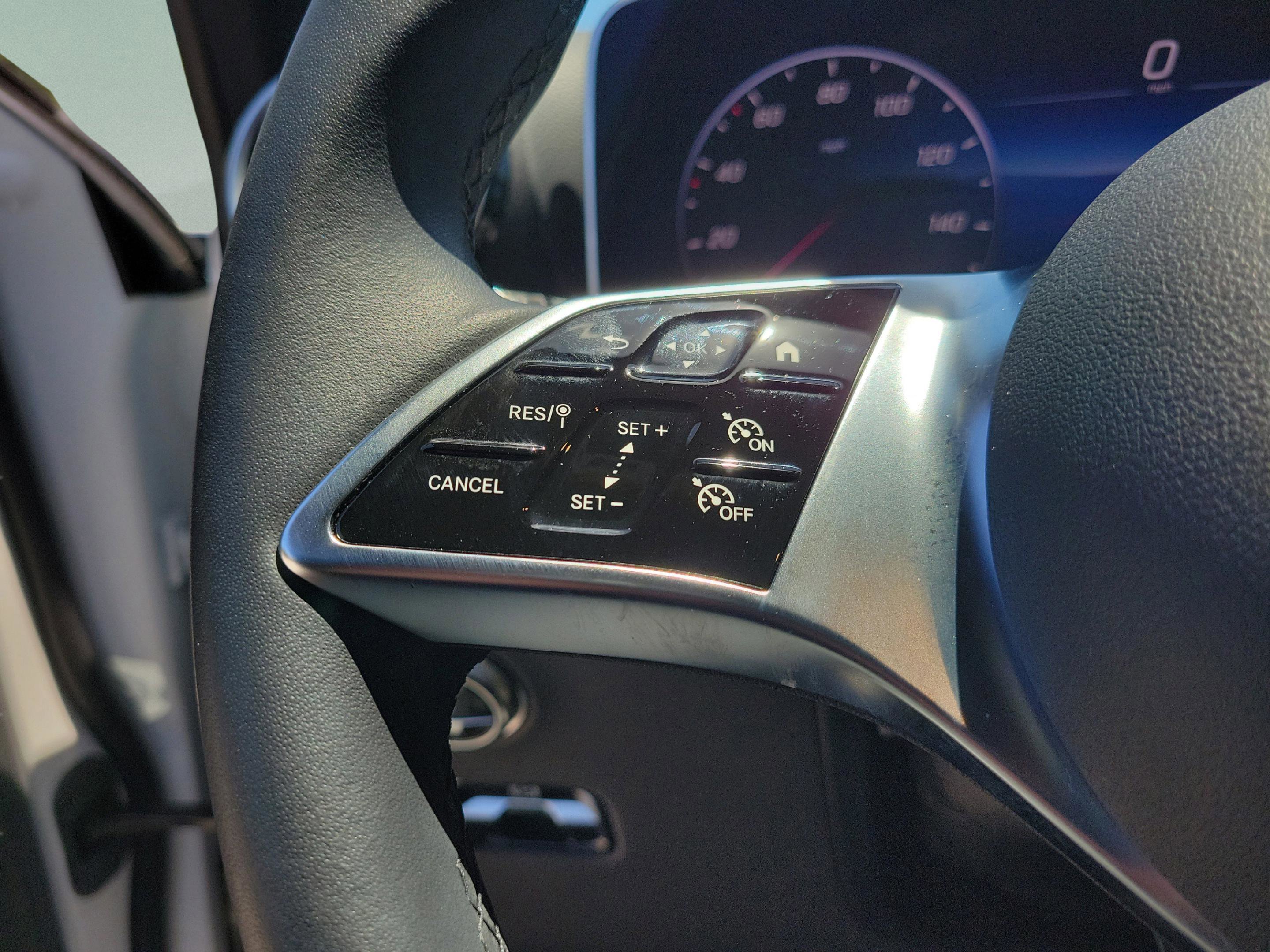 Certified 2025 Mercedes-Benz GLC 300 image 23