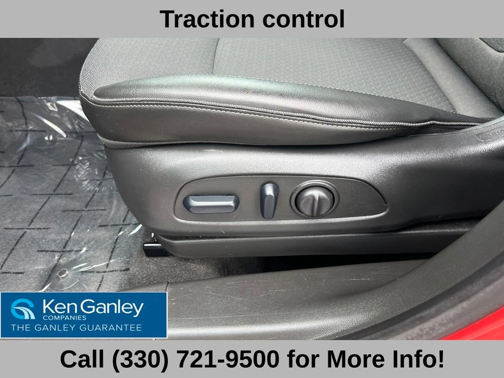 Used 2024 Buick Encore GX Preferred w/ Comfort Package FWD image 28