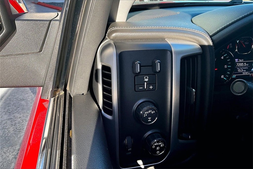 Used 2017 GMC Sierra 1500 SLT w/ SLT Preferred Package image 15