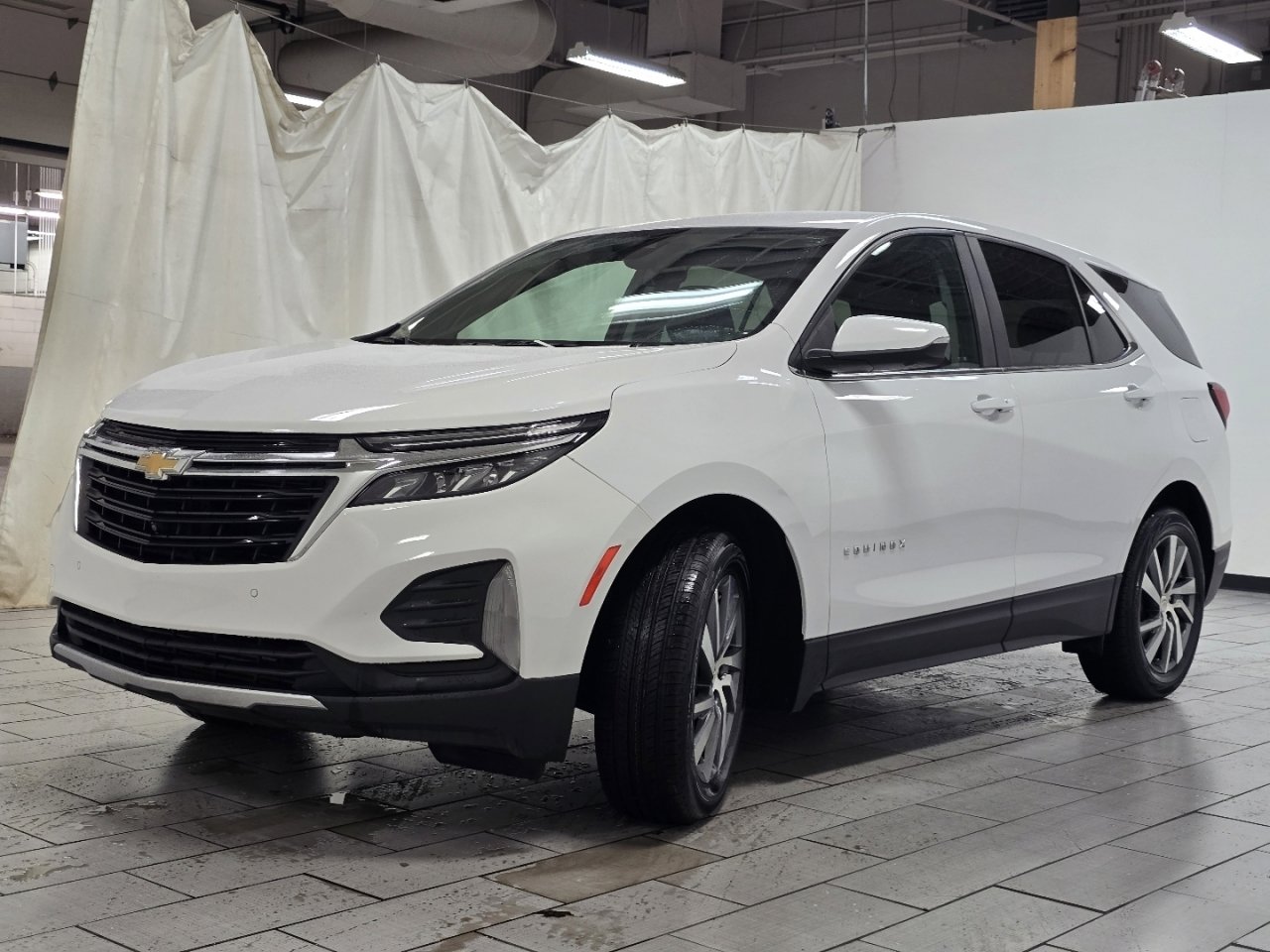 Used 2022 Chevrolet Equinox LT image 12