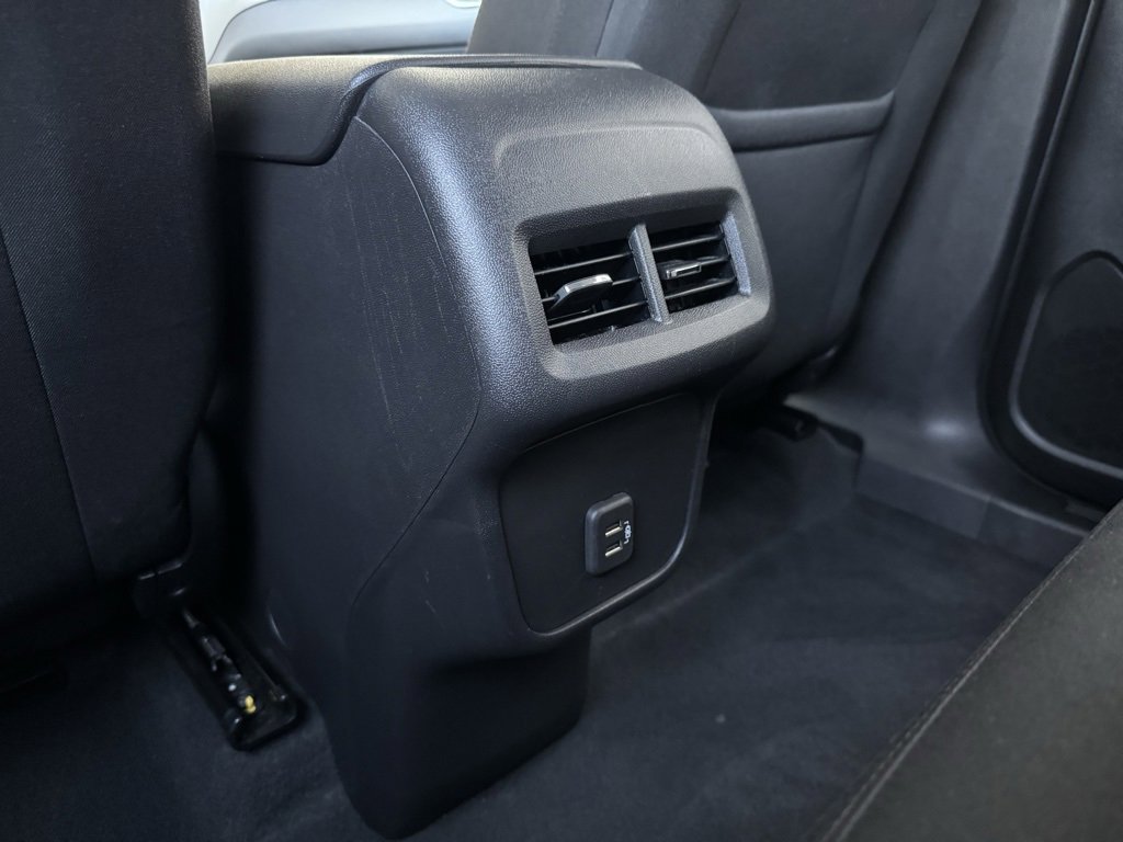 Used 2023 Chevrolet Equinox LT w/ Driver Convenience Package image 14