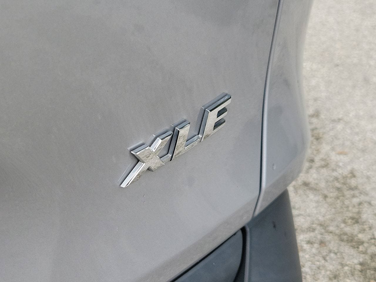Used 2024 Toyota RAV4 XLE w/ Convenience Package FWD image 7