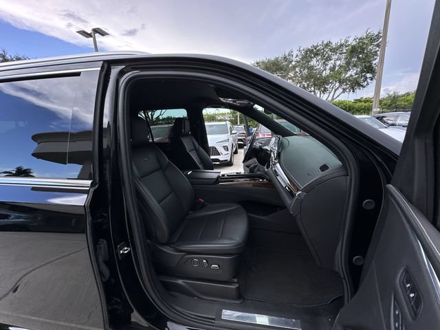 Certified 2024 Cadillac Escalade Luxury RWD image 30