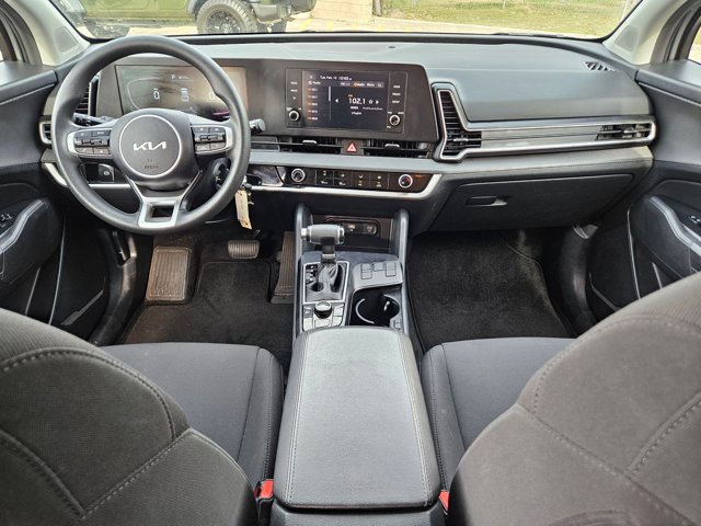 Used 2024 Kia Sportage LX image 16