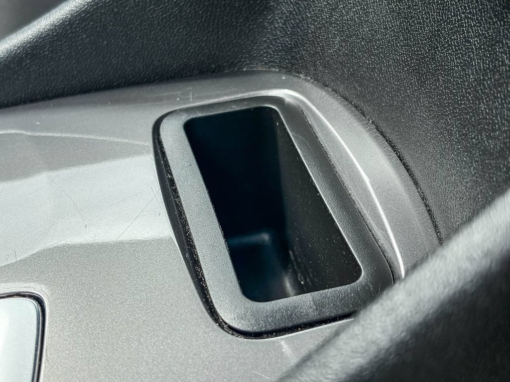 Used 2025 Chevrolet Malibu LT FWD image 35