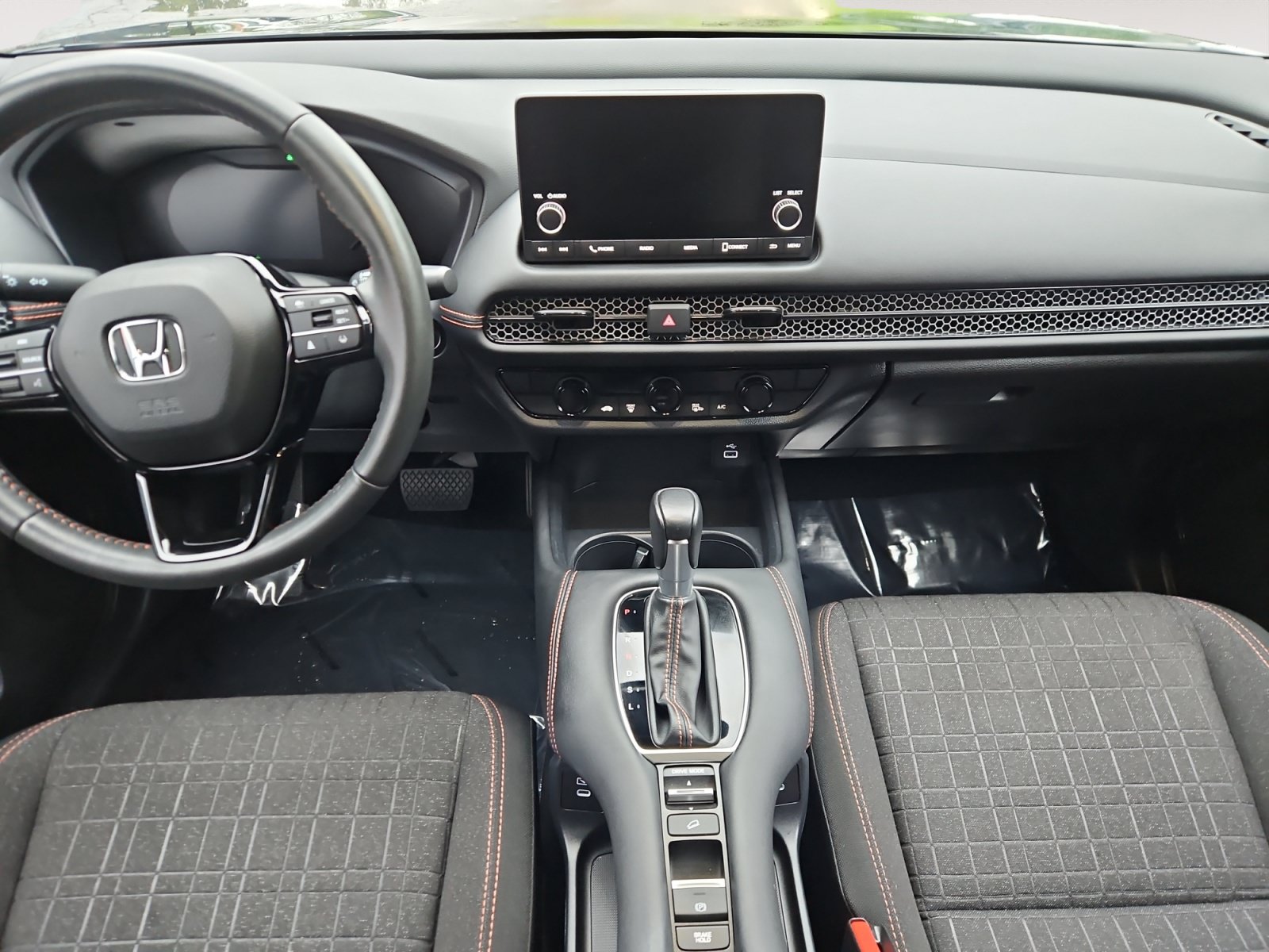 Used 2024 Honda HR-V Sport image 12