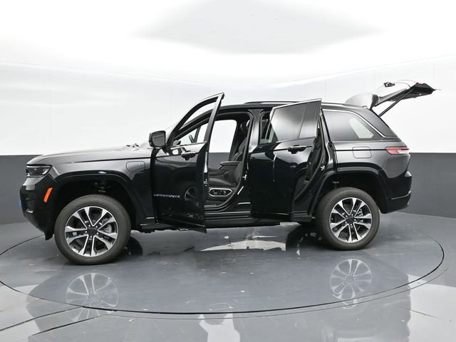 Used 2024 Jeep Grand Cherokee Overland w/ Advanced Protech Group III image 61