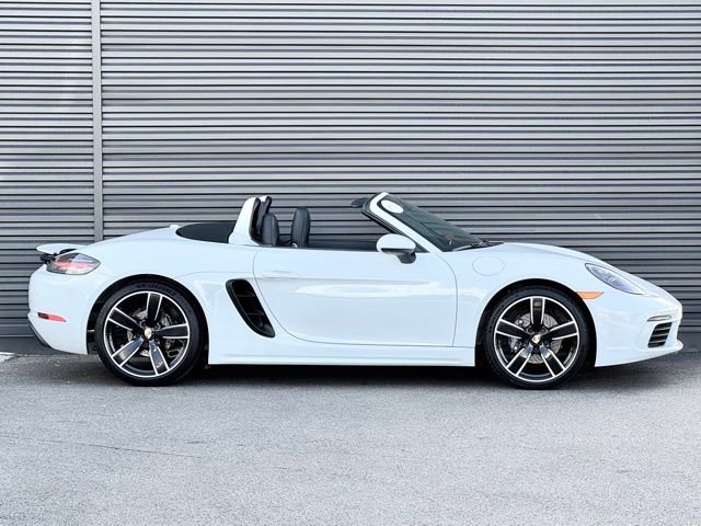 Used 2024 Porsche 718 Boxster RWD image 35