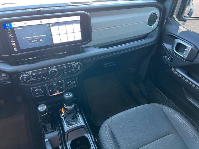 Used 2024 Jeep Wrangler Unlimited Sahara image 33