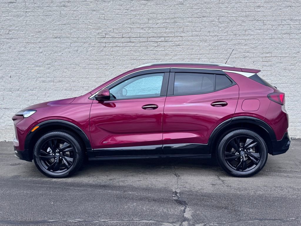 Used 2025 Buick Encore GX Sport Touring image 8