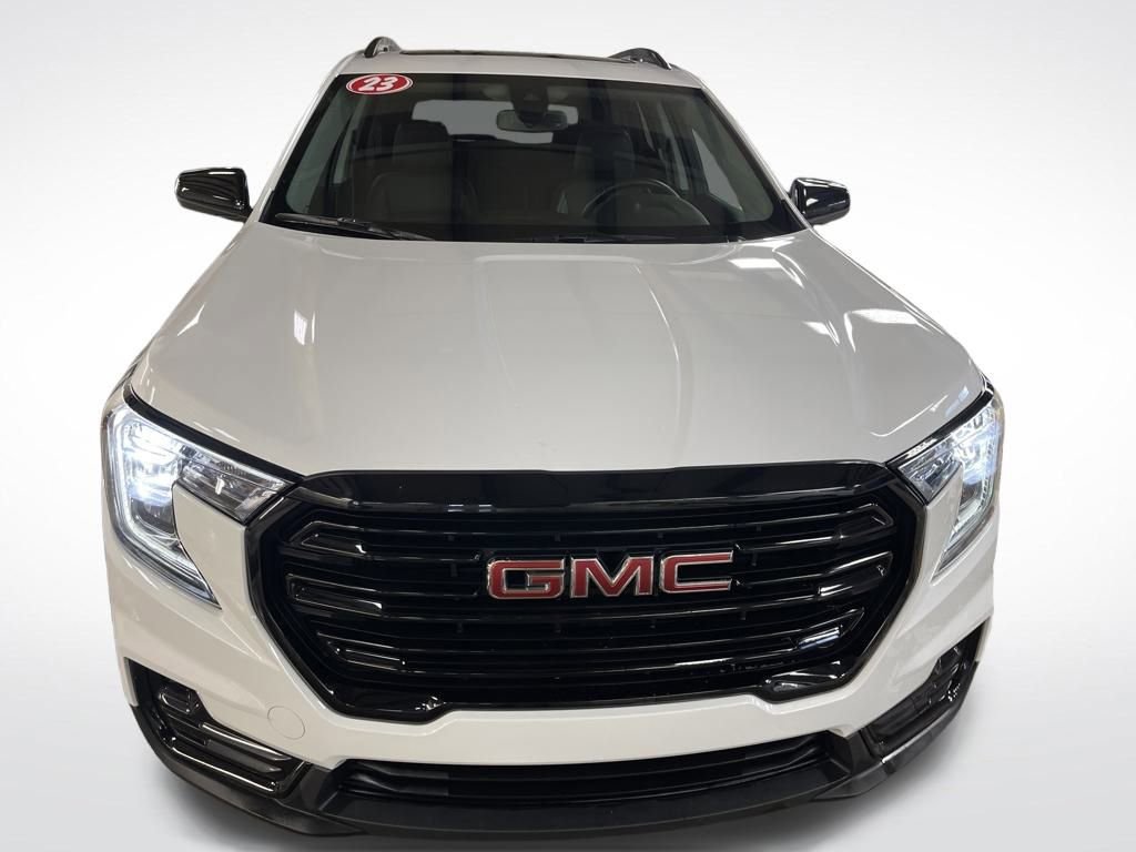 Certified 2023 GMC Terrain SLT w/ Elevation Edition image 8