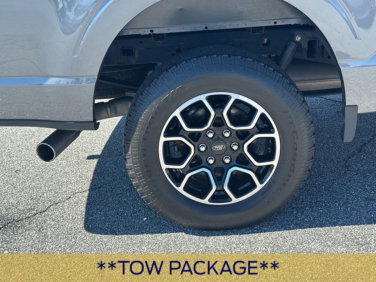 Certified 2022 Ford F150 XLT w/ Equipment Group 302A High image 19