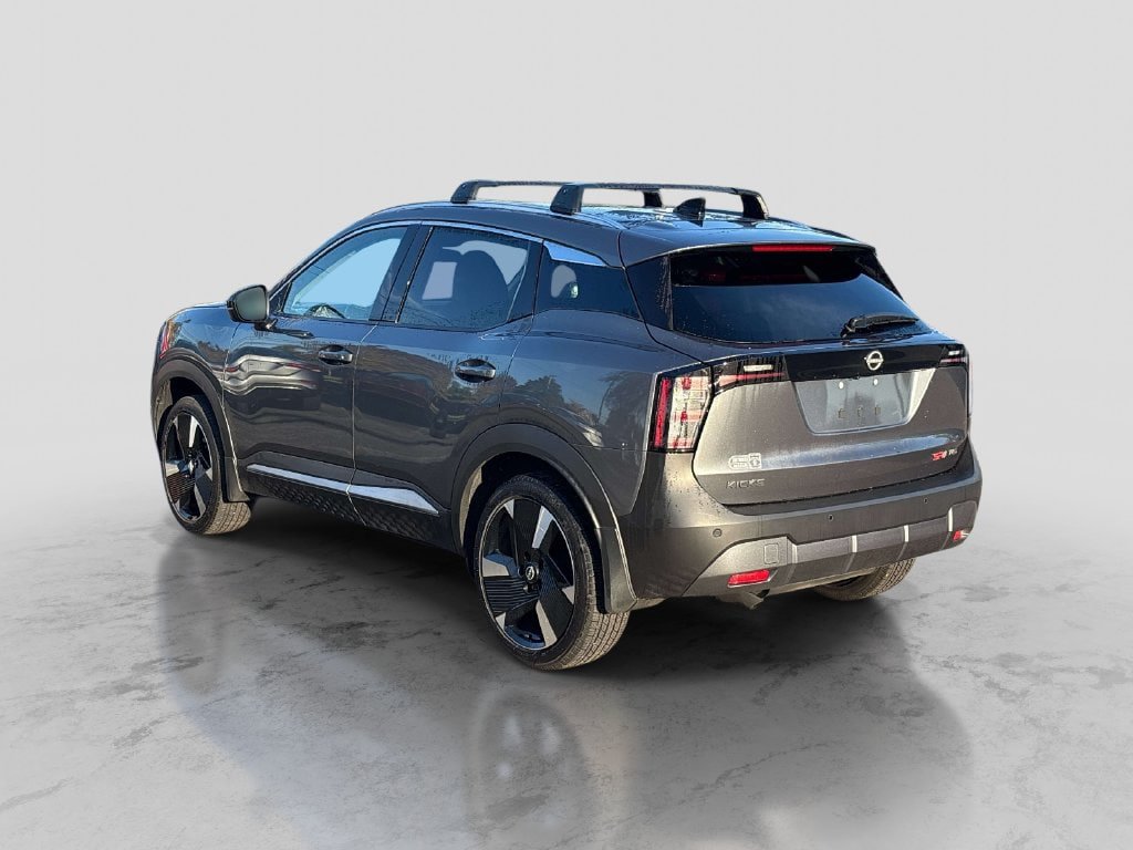 Certified 2026 Nissan Kicks SR w/ Cold Weather Package AWD/4WD image 3