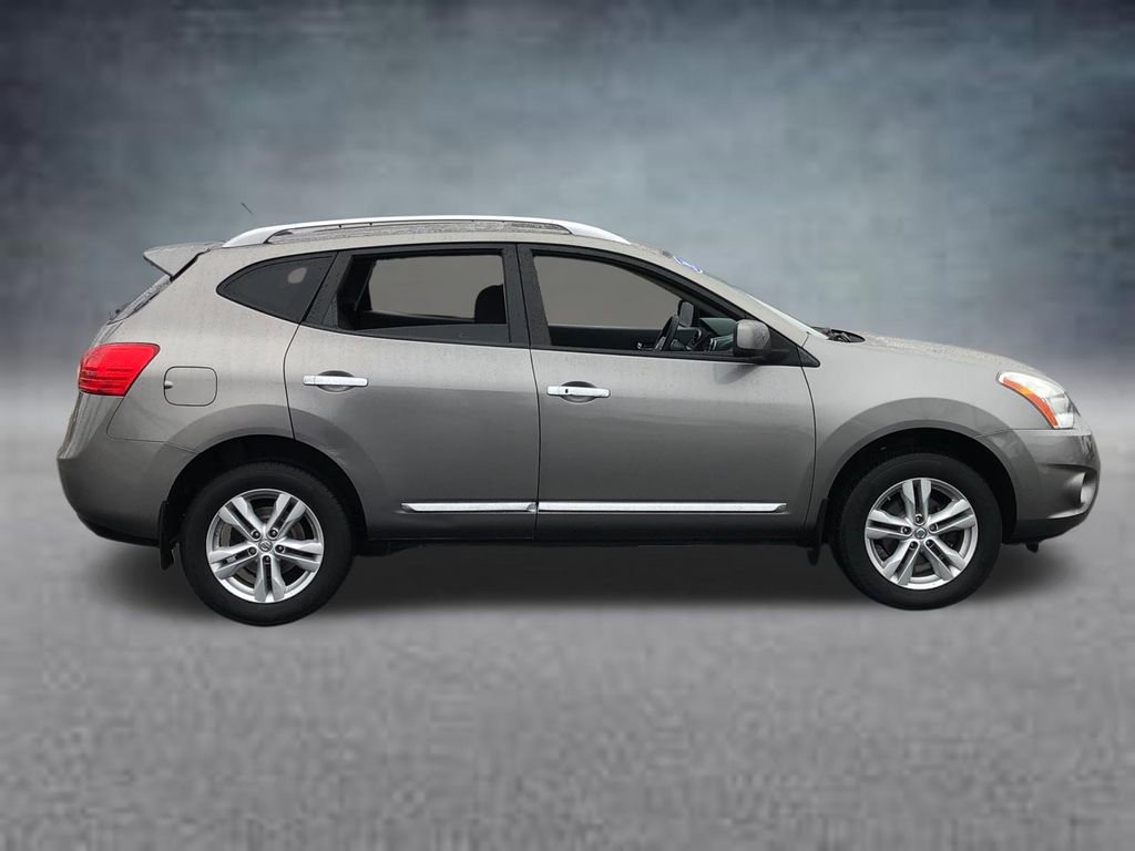 Used 2013 Nissan Rogue SV w/ Premium Pkg image 9