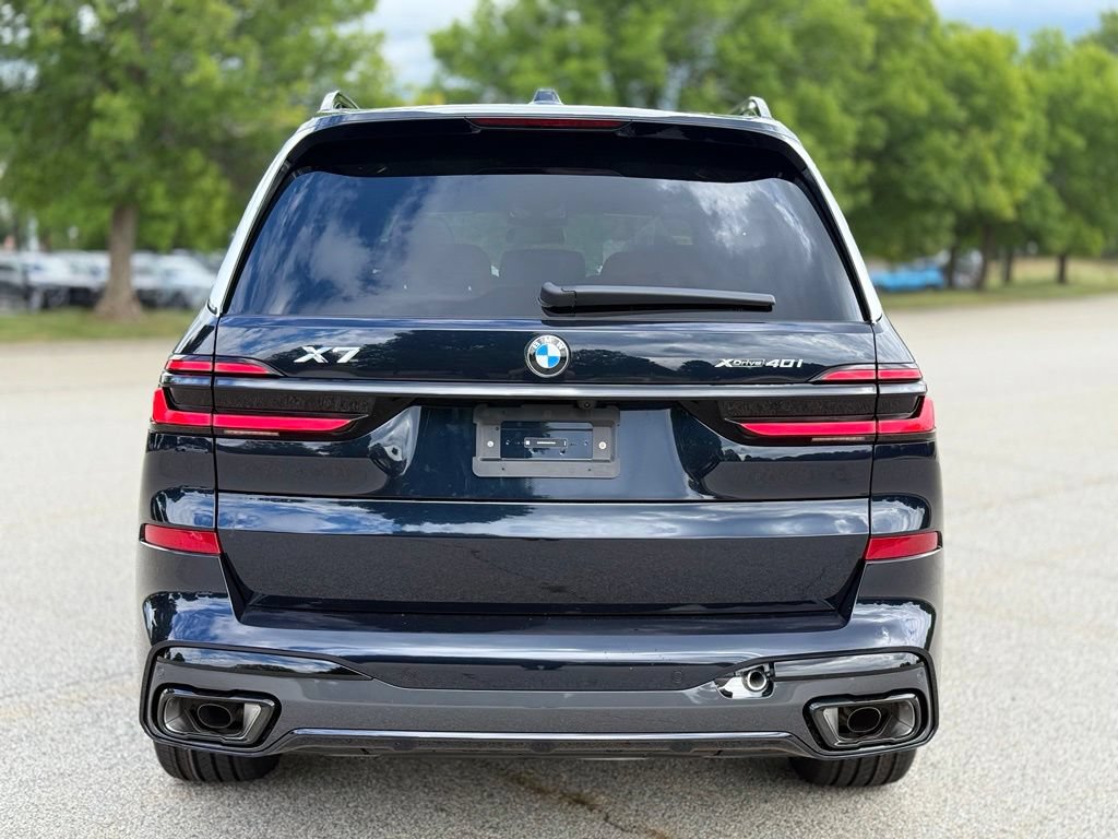 New 2027 BMW X7 xDrive40i w/ M Sport Package AWD/4WD image 5