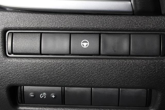 Certified 2022 Nissan Rogue SV FWD image 23