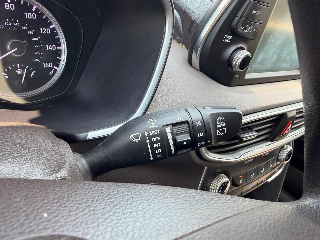 Used 2019 Hyundai Santa Fe SE AWD/4WD image 17
