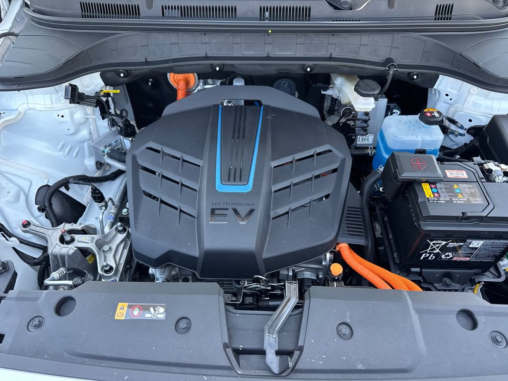 Used 2023 Hyundai Kona SEL FWD image 9