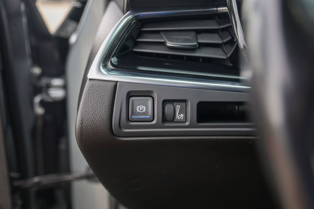 Used 2023 Cadillac XT6 Premium Luxury FWD image 15