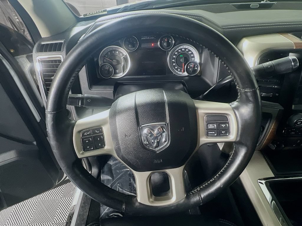 Used 2015 RAM 2500 Laramie w/ Convenience Group AWD/4WD image 10