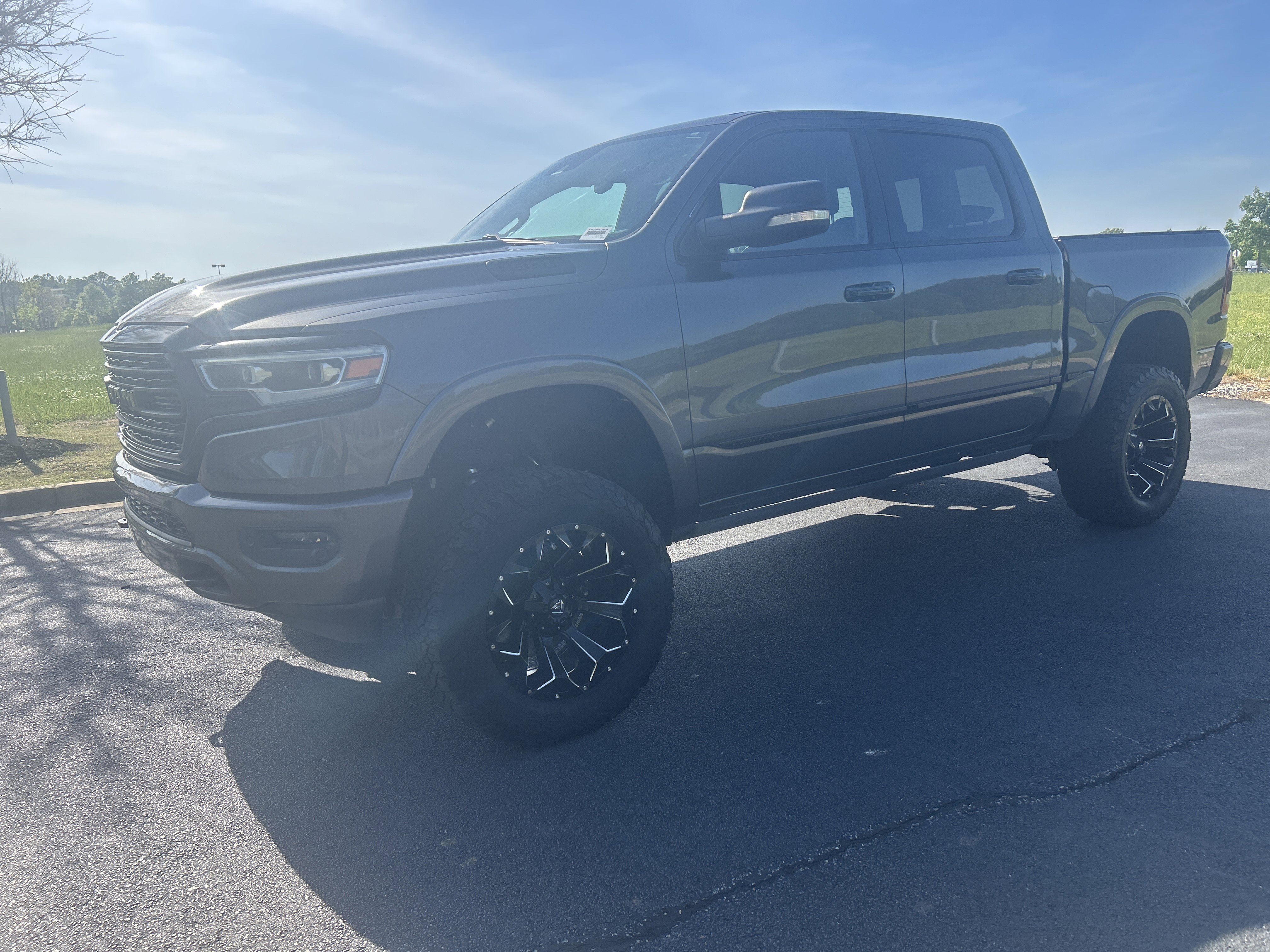 Used 2019 RAM 1500 Limited AWD/4WD image 5