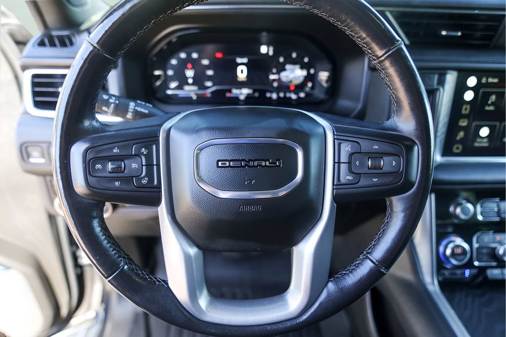 Used 2022 GMC Yukon XL Denali w/ Max Trailering Package AWD/4WD image 15