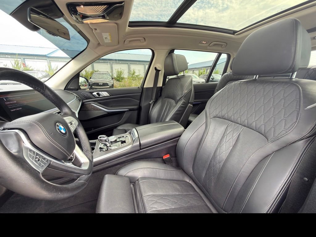 Used 2020 BMW X7 xDrive40i w/ Premium Package AWD/4WD image 13