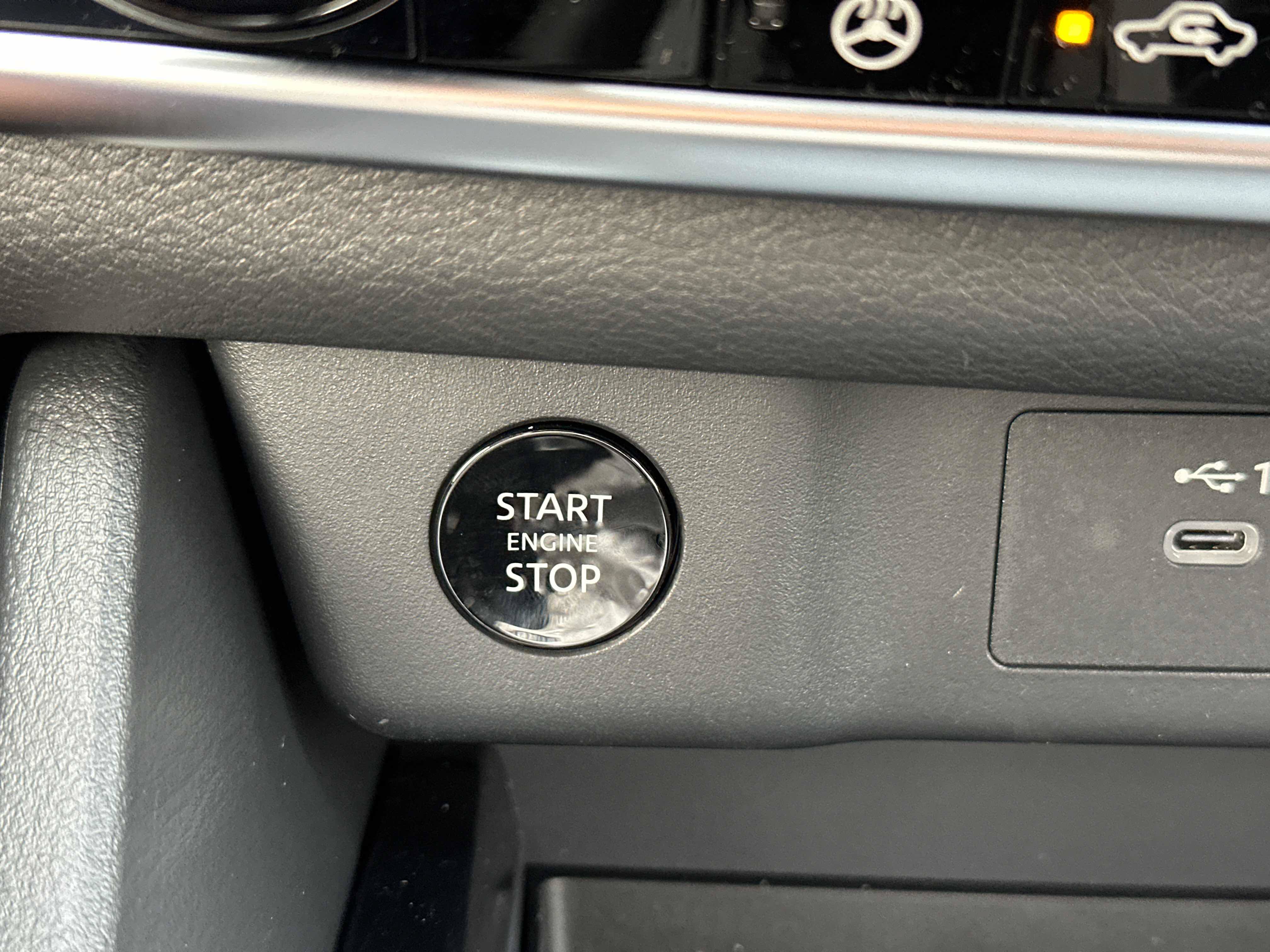 New 2026 Nissan Rogue SV w/ Cold Weather Package AWD/4WD image 34