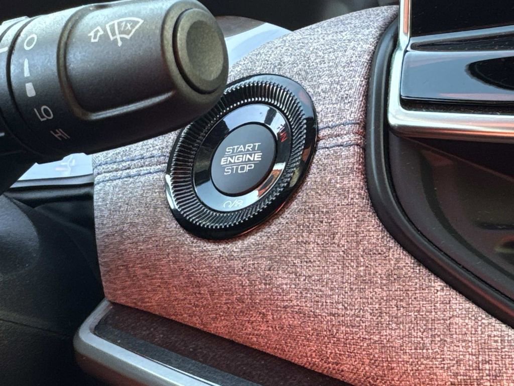 Used 2024 Jeep Compass Sport image 46