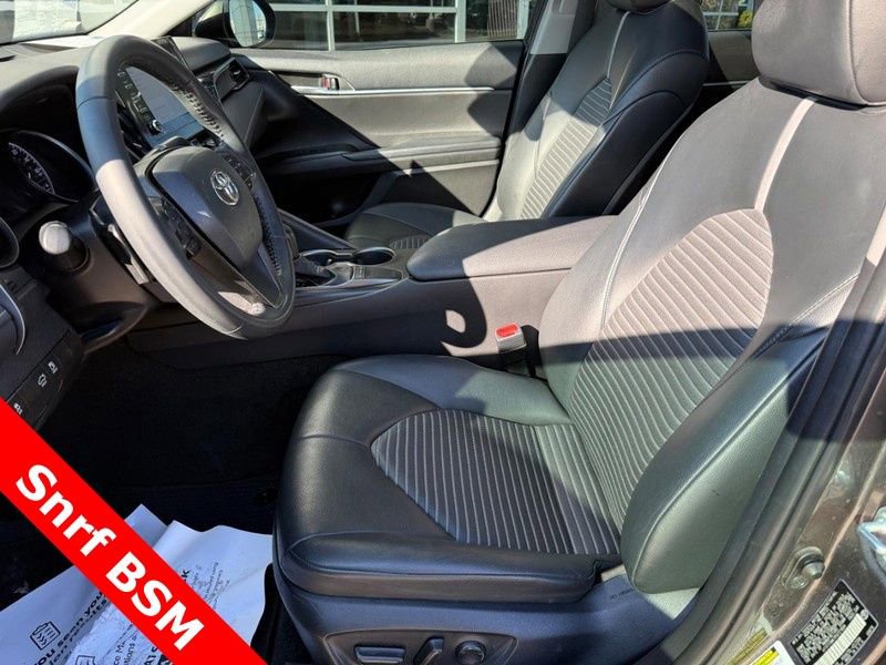 Used 2023 Toyota Camry SE w/ Convenience Package image 16