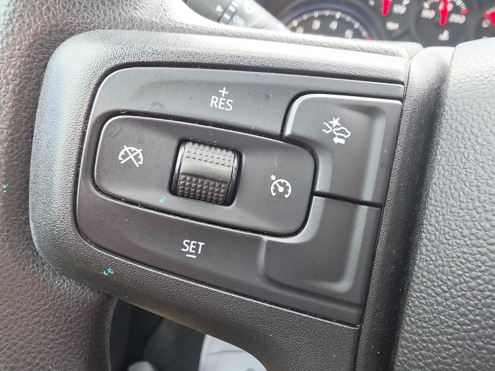 Used 2022 Chevrolet Silverado 1500 W/T w/ WT Value Package AWD/4WD image 34