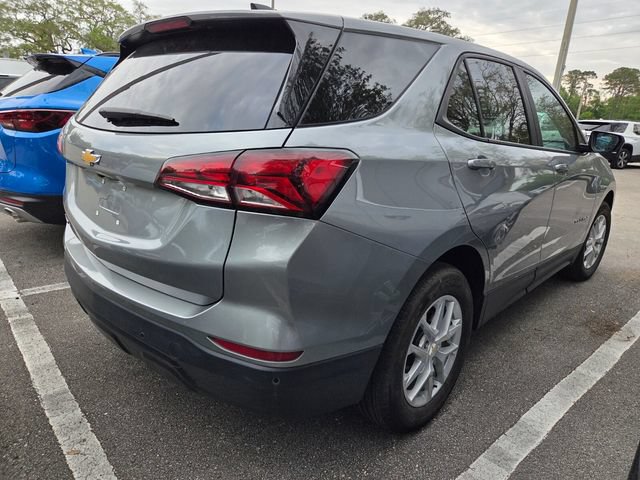 Used 2024 Chevrolet Equinox LS w/ LS Convenience Package FWD image 3