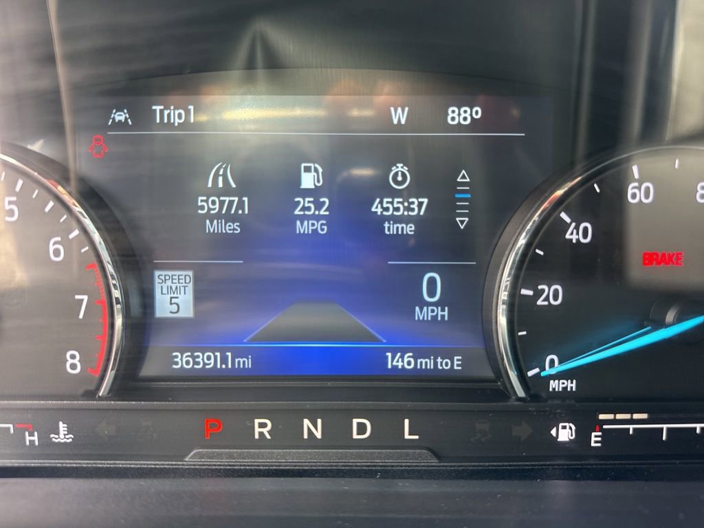 Used 2023 Ford Explorer XLT w/ Equipment Group 202A AWD/4WD image 13