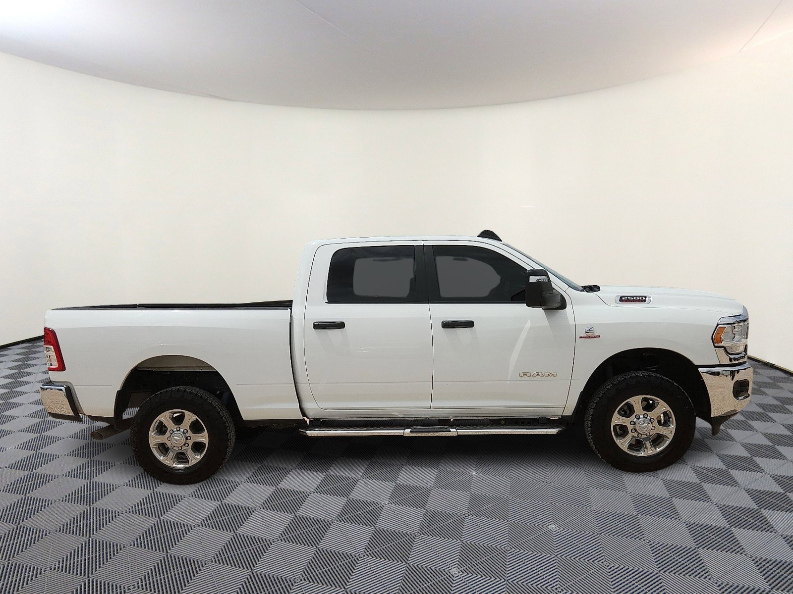 Used 2024 RAM 2500 Big Horn w/ Off Road Package image 5