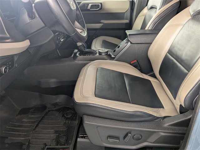 Used 2023 Ford Bronco Wildtrak image 12