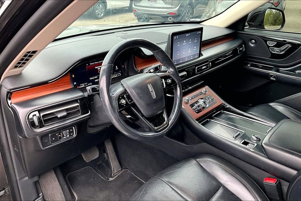 Used 2020 Lincoln Aviator Reserve image 17