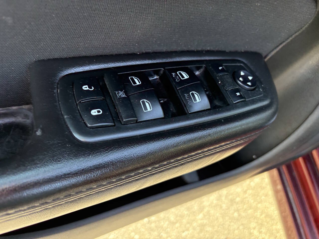 Used 2015 Chrysler 200 Limited FWD image 19