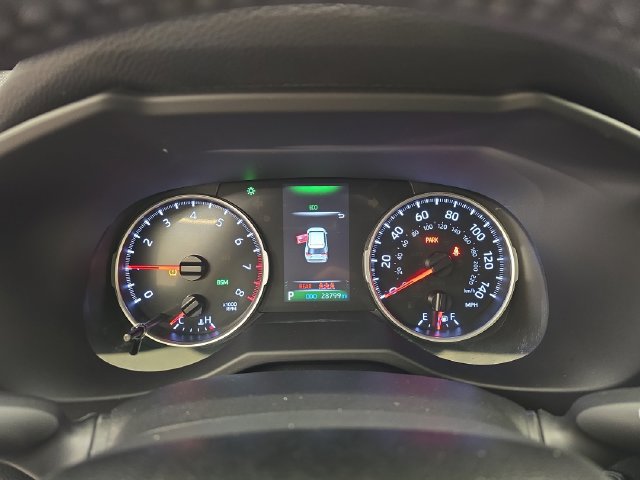 Used 2021 Toyota RAV4 XLE w/ XLE Grade Weather Package AWD/4WD image 27