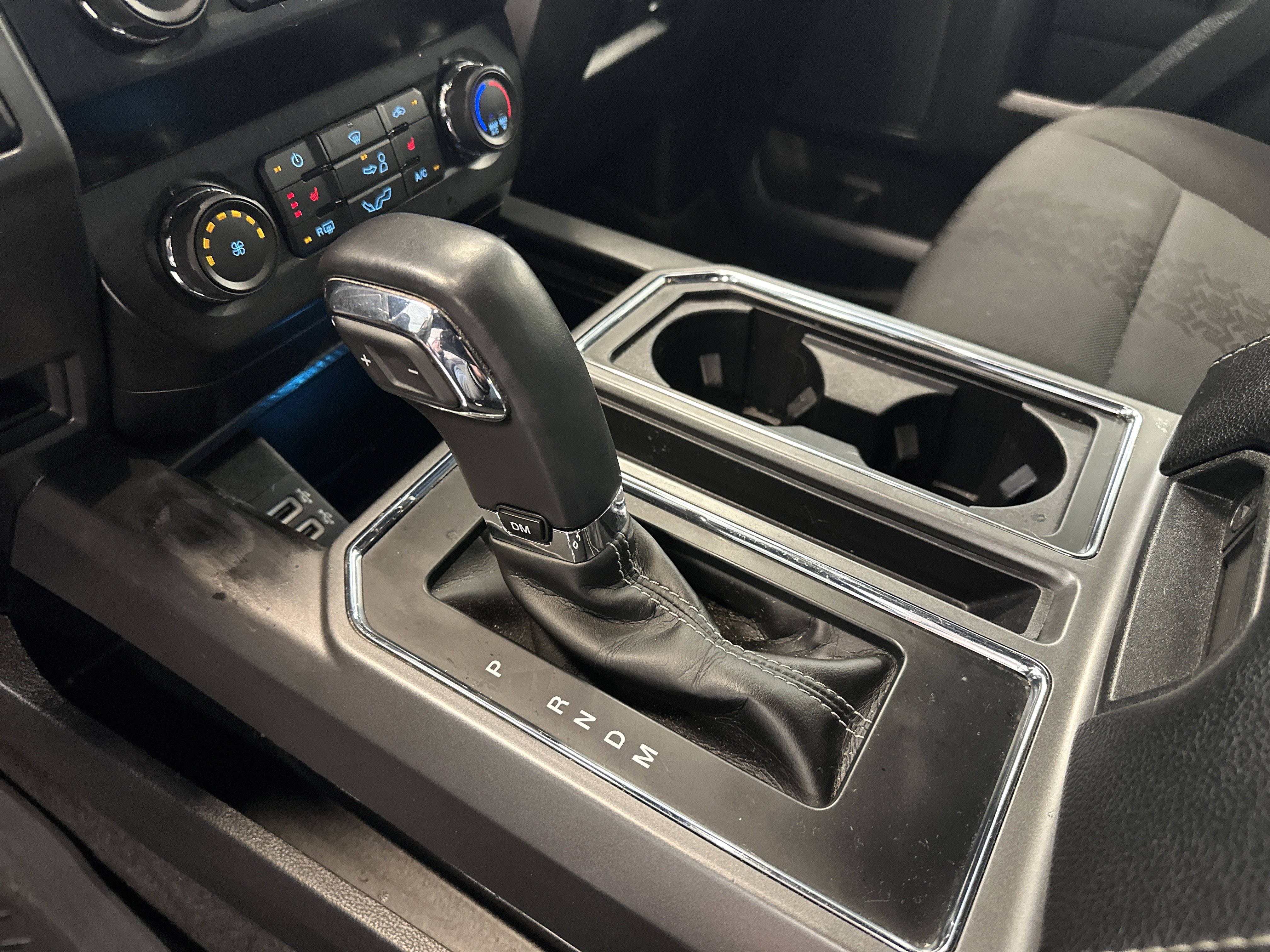 Used 2020 Ford F150 XLT w/ Equipment Group 302A Luxury image 3