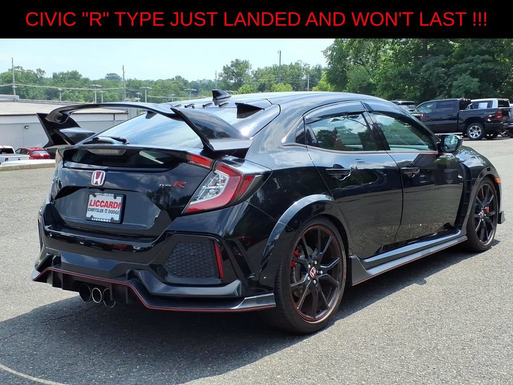 Used 2017 Honda Civic Type R image 6