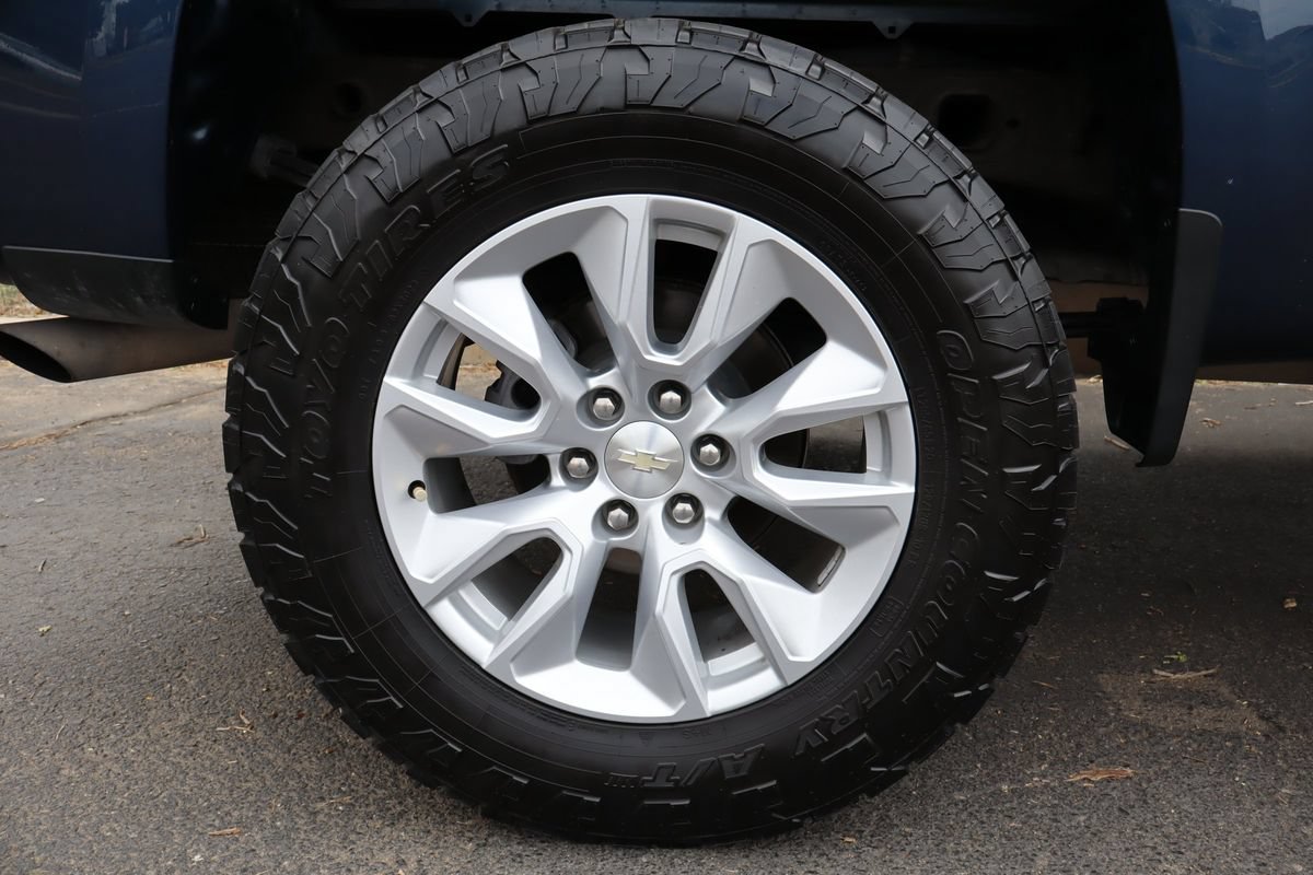 Used 2022 Chevrolet Silverado 1500 Custom AWD/4WD image 41